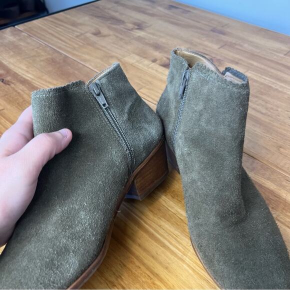 Jack Rogers Army Green Suede Leather Side Zip Ankle Booties Size 7 - Picture 5 of 8